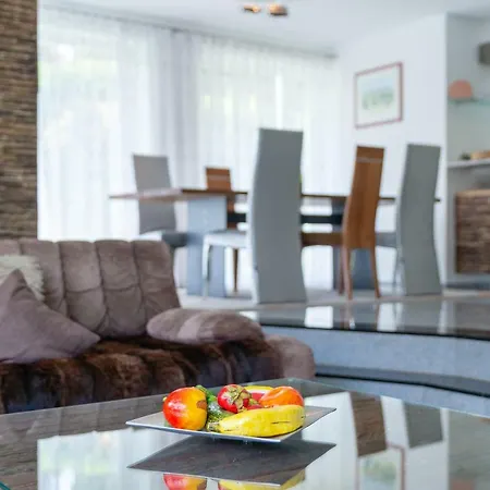 Hoerilux Apartment