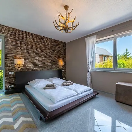 Hoerilux * Gaienhofen (Baden-Wurttemberg)